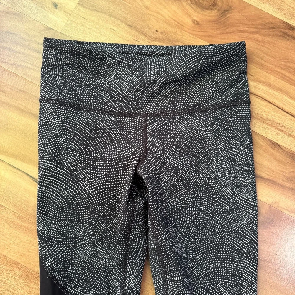 Lululemon Speed‎ Wunder Tight *Asym Free Spirit Ice Grey Black/Black Size 6